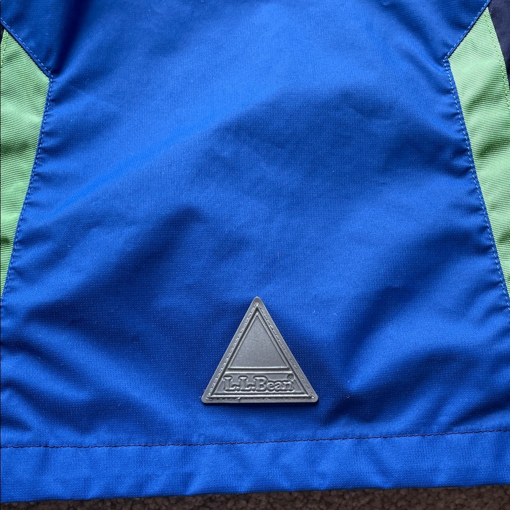 LL Bean. 2T. Weather resistant shell and fleece liner. Blue. - Picture 6 of 7